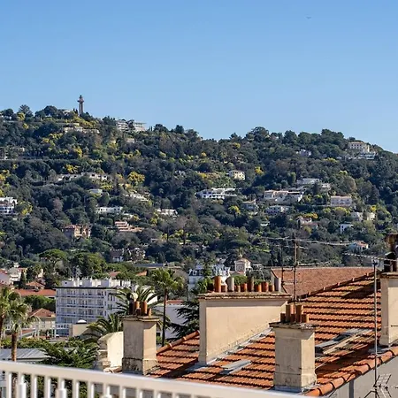 شقة Avec Terrasse Et Vue *