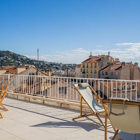 Avec Terrasse Et Vue