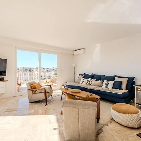 Apartment Avec Terrasse Et Vue *